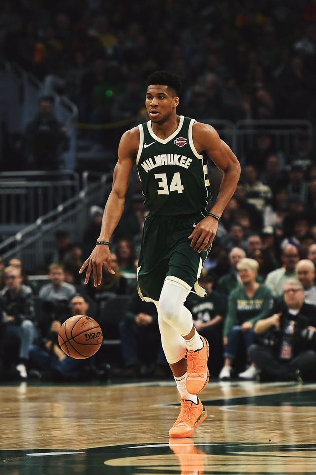 詹姆斯的 詹姆斯的